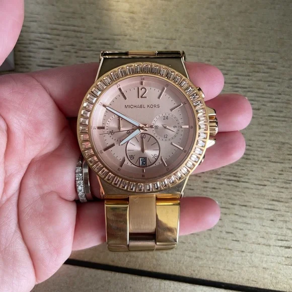 Mkwatch hotsell